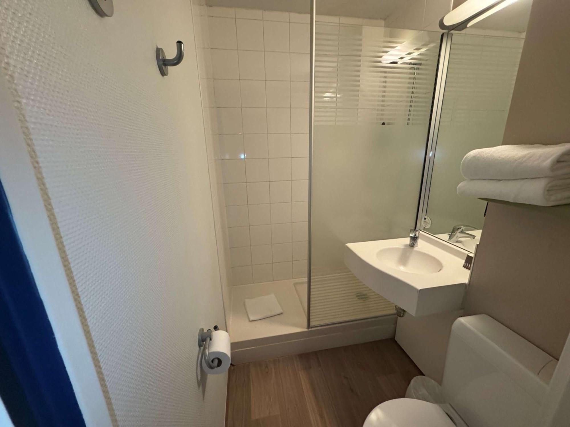 Ibis Budget Rouen Parc Des Expos Zenith Saint-Étienne-du-Rouvray Zewnętrze zdjęcie