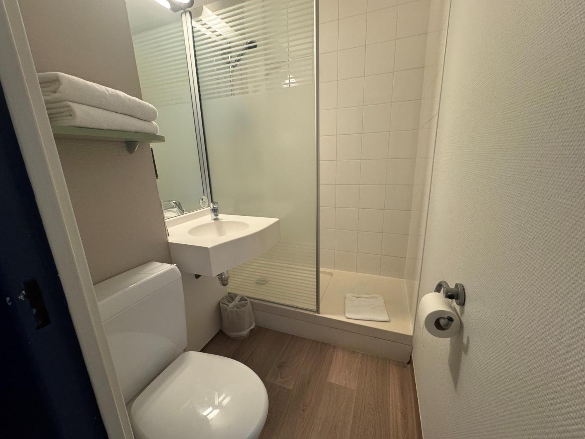 Ibis Budget Rouen Parc Des Expos Zenith Saint-Étienne-du-Rouvray Zewnętrze zdjęcie